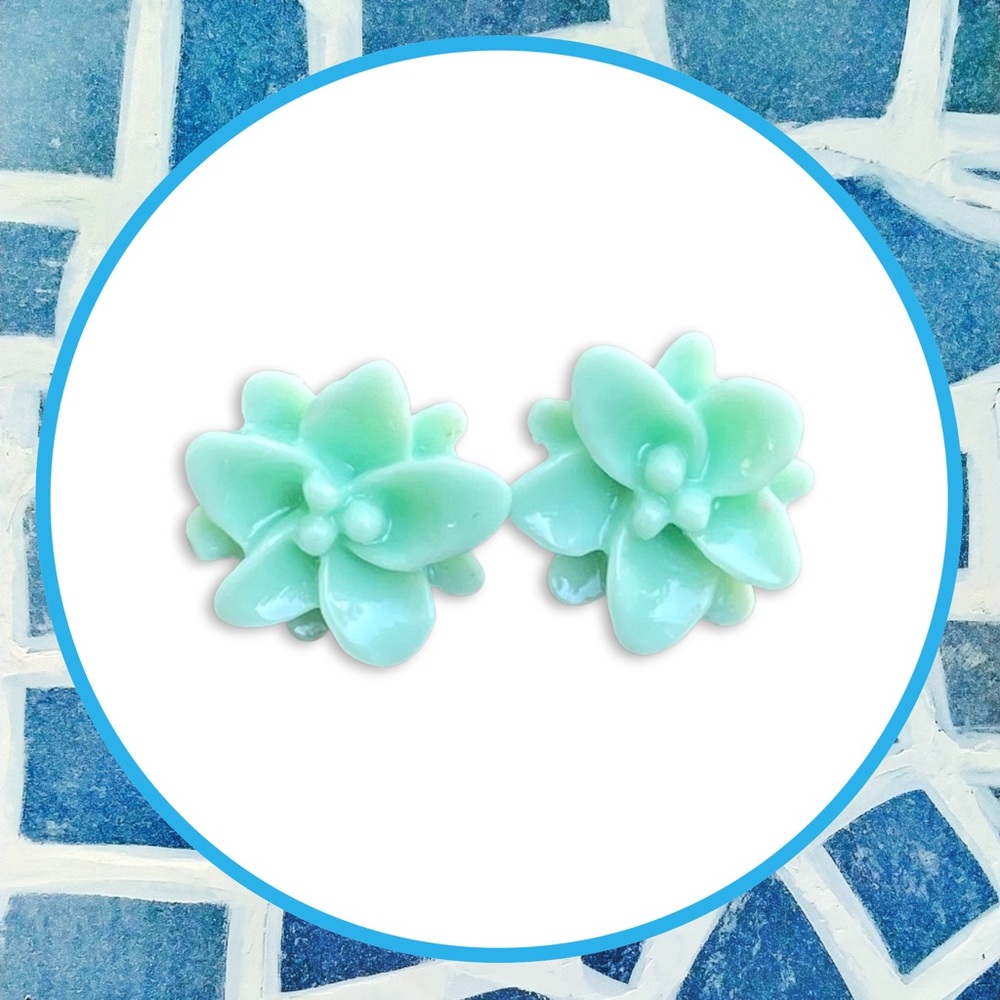 Mint Green Flower Stud Earrings